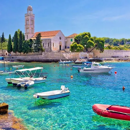 Liza Hvar Town