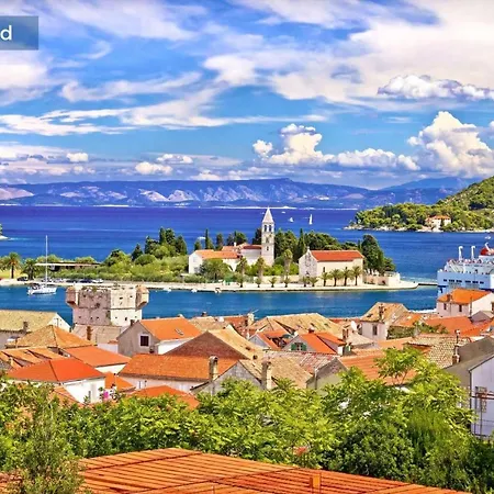 Liza Hvar Town